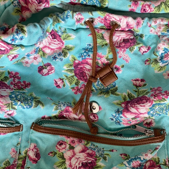 Candies floral mint green backpack - Picture 3 of 3